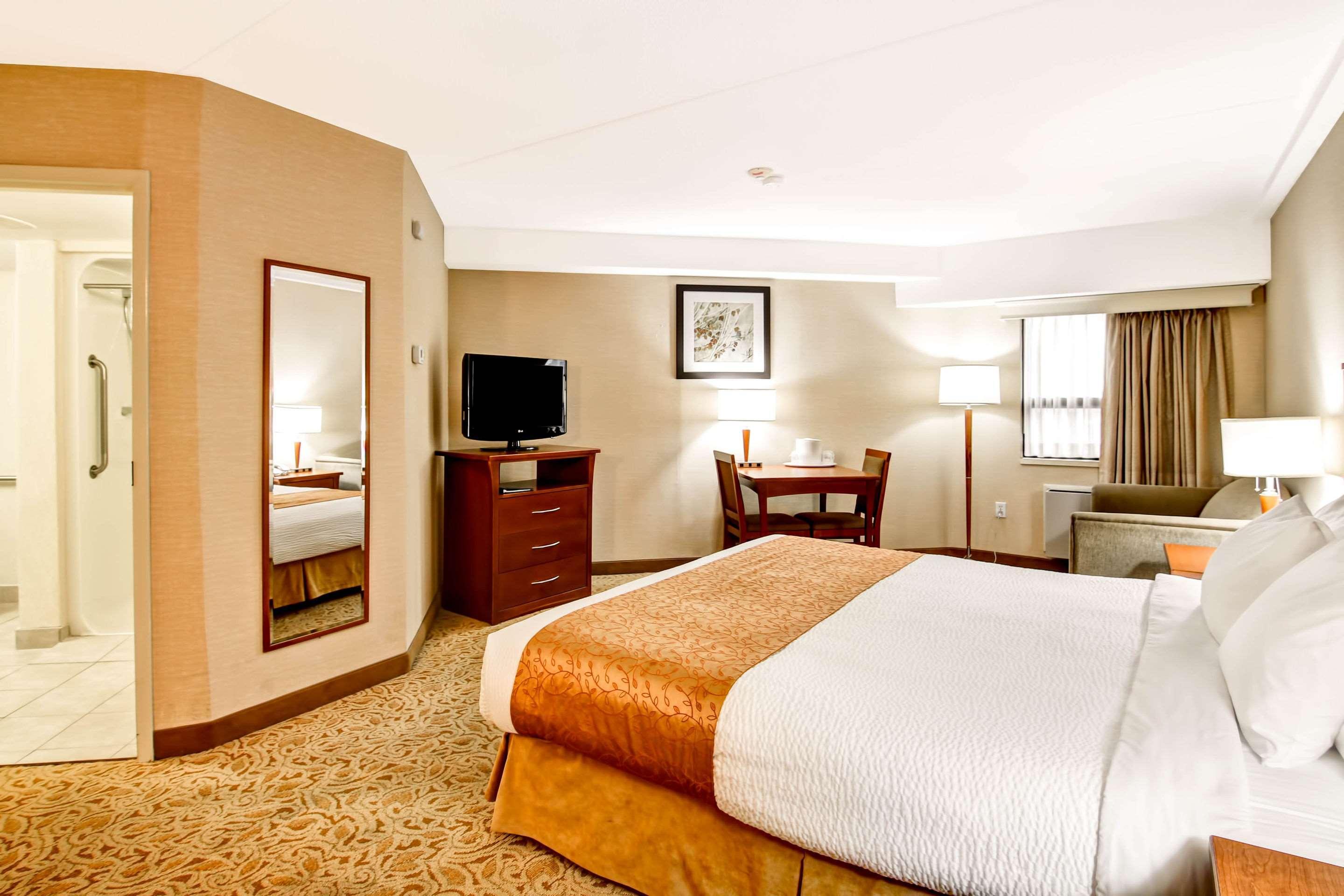 Quality Inn Кичънър Екстериор снимка